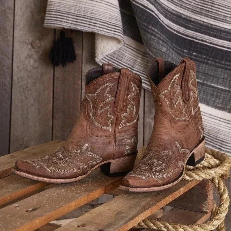 Zeitgenössische Westernmode Bestickte Knöchel Cowboy Stiefel für Frauen