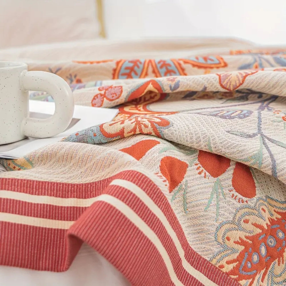 Plaid en coton réversible - Design Vineyard Blossom pour un salon cosy