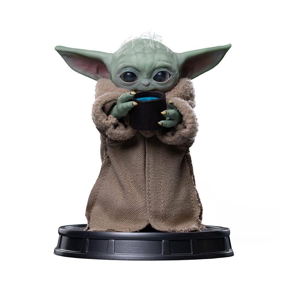 Statue de présentation Grogu Toujours affamé - Collection Mandalorian et Grogu d'Iron Studios