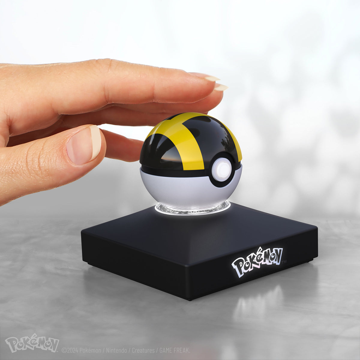 Pokémon Die-Cast Mini-Ultraball interaktive Replik