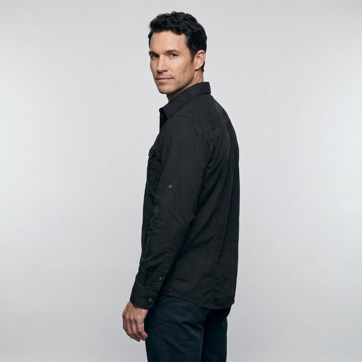 Men’s Lightweight Long-Sleeve Outdoor Shirt – Durable Cotton-Blend Top