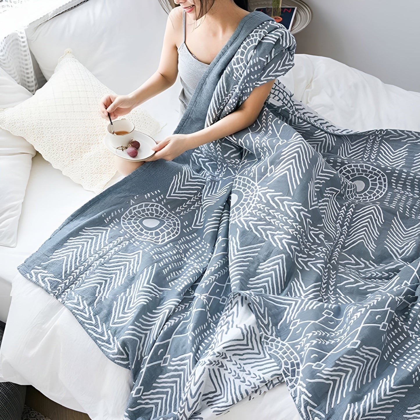 Reversible Minimalist Coverlet for Cozy Bedding - Zen Path Design