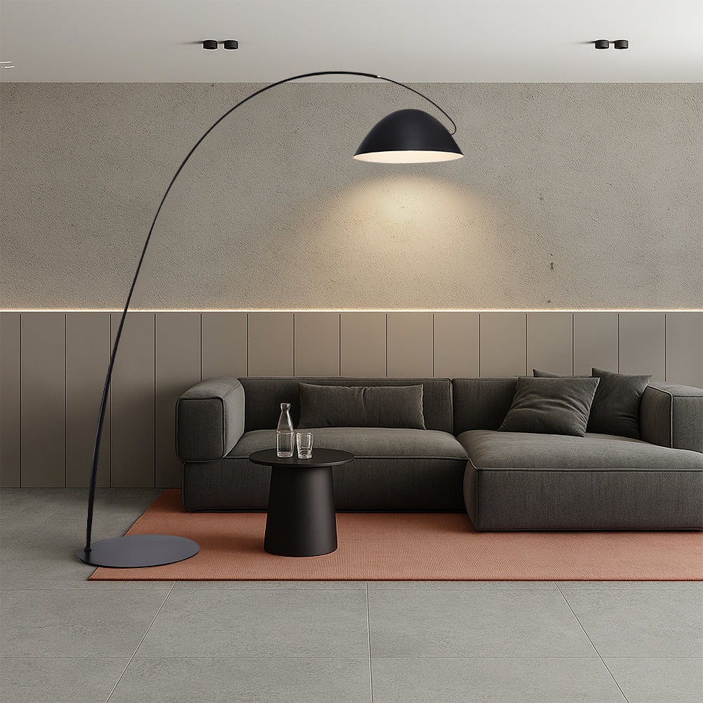 Lampadaire arc noir élégant avec abat-jour en dôme pour éclairage de salon