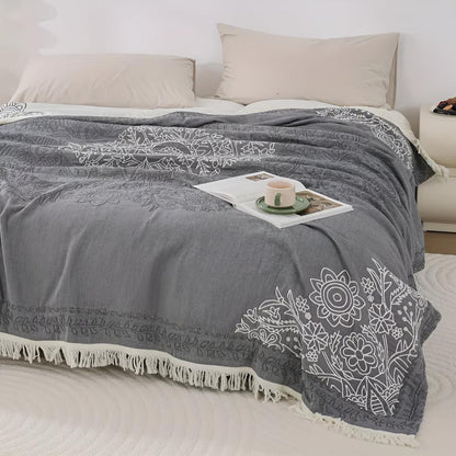 Cozy Scandi Chic Cotton Throw Blanket for Home Decor & Comfort