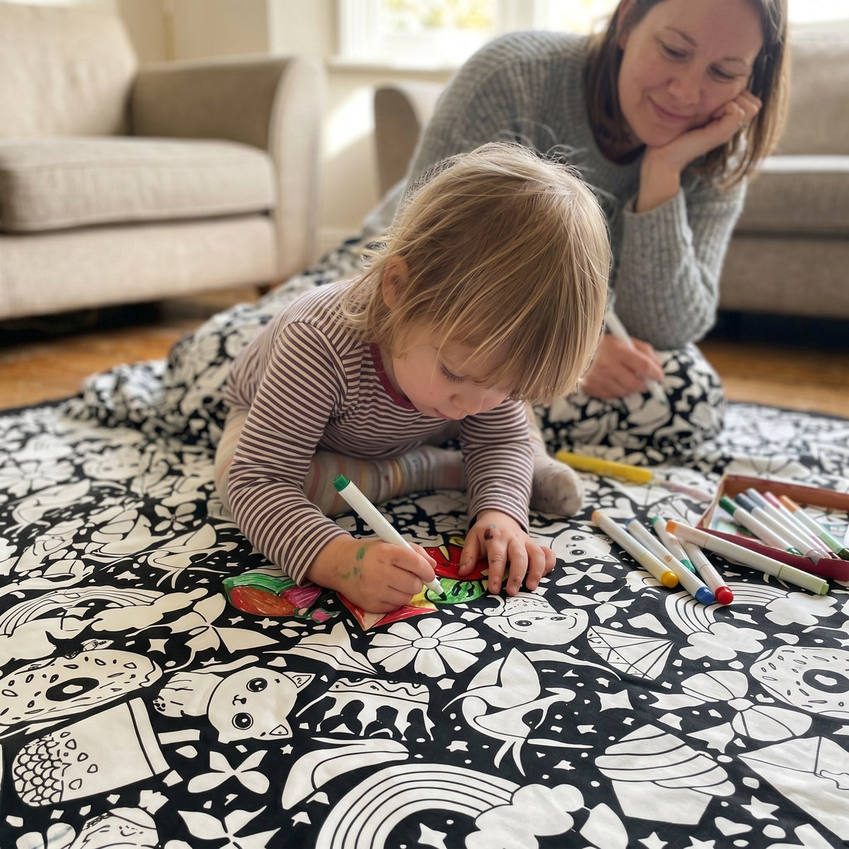 DIY Colouring Blanket Set with Fabric Markers