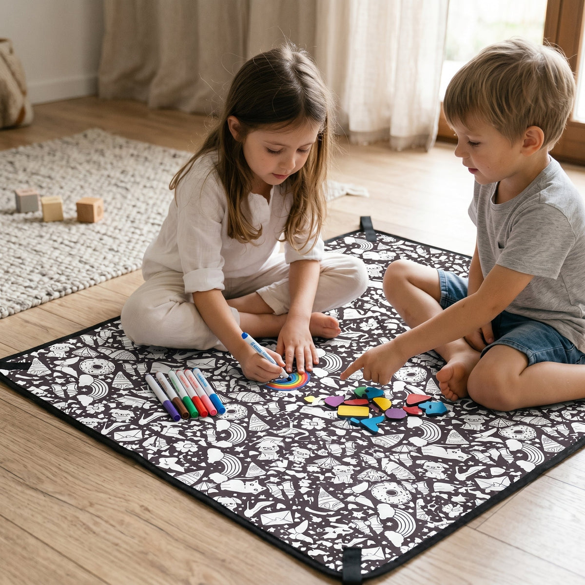 DIY Colouring Blanket Set with Fabric Markers