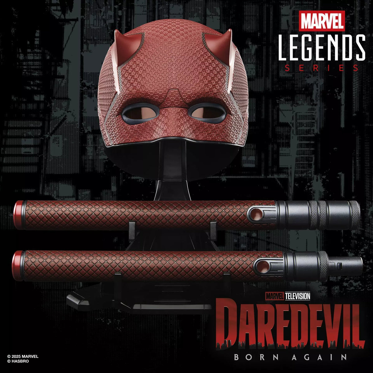 Masque premium et gourdin de jeu de rôle Daredevil: Born Again de la série Marvel Legends - objet de collection