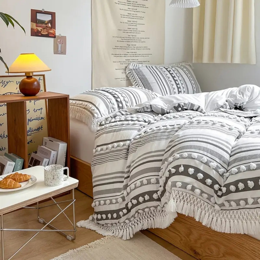 Ensemble de couette à rayures avec pompons doux - Ensemble de literie 3 pièces pour une décoration intérieure cosy