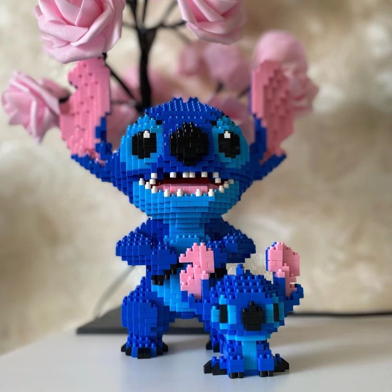 Blue Creature Building Block Set, 2,276 Pieces