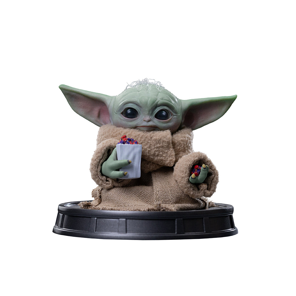 Grogu Popcorn Time Display Statue - Iron Studios Mandalorian and Grogu Collection
