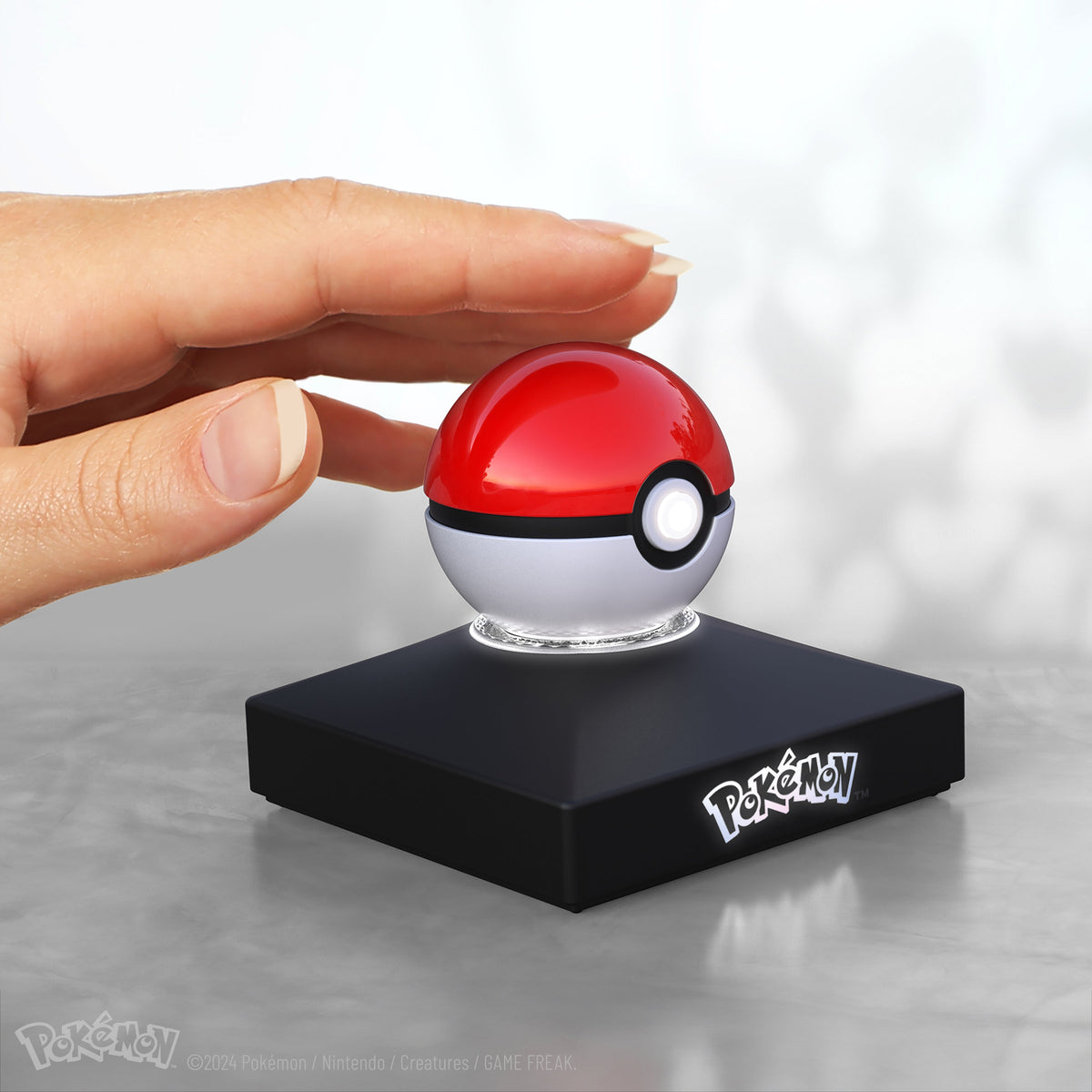 Pokémon Die-Cast Mini Poké Ball Interactive Replica